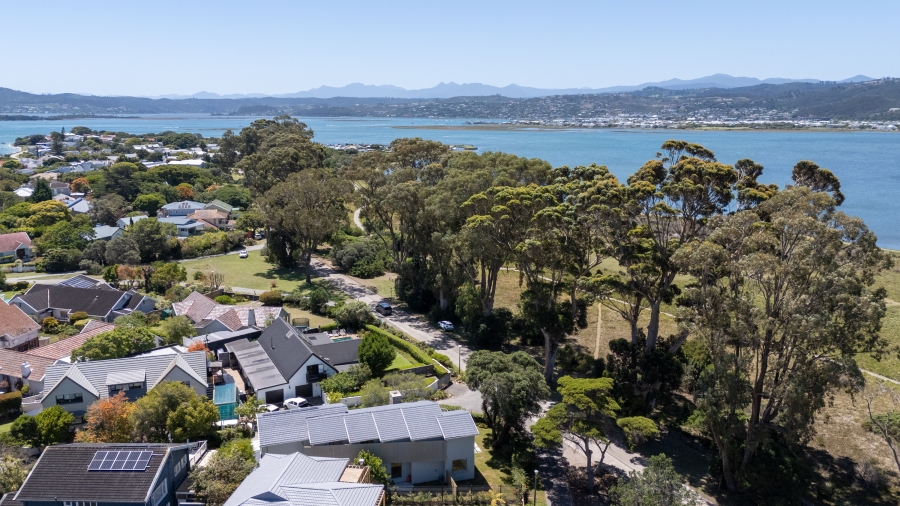 4 Bedroom Property for Sale in Leisure Isle Western Cape